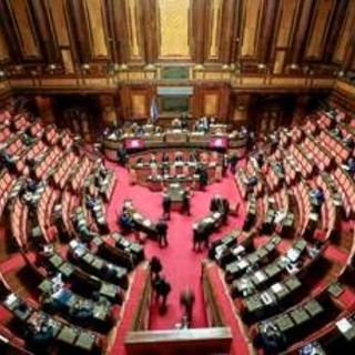 Dl Lavoro, dal salario giusto agli incentivi: via libera al decreto da quasi 1 miliardo Dl Lavoro, dal salario giusto agli incentivi: via libera al decreto da quasi 1 miliardo