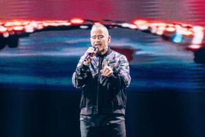 Ramazzotti operato alle corde vocali, l'esperto: "Rischi del mestiere"