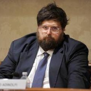 Caso Adinolfi, il giornalista: "Non sono un lestofante né un truffatore"