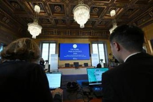 Nobel Fisica 2026 al belga Francis Halzen per ricerca su neutrini Nobel Fisica 2026 al belga Francis Halzen per ricerca su neutrini