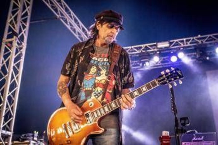 E' morto Phil Campbell, il chitarrista dei Motorhead aveva 64 anni