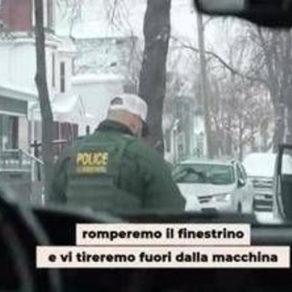 "Spacchiamo il vetro", agenti Ice minacciano i giornalisti di In mezz'ora "Spacchiamo il vetro", agenti Ice minacciano i giornalisti di In mezz'ora