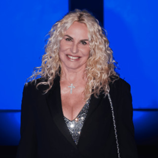 Antonella Clerici 'contro' le mete estive: "Forse ho sbagliato lavoro"