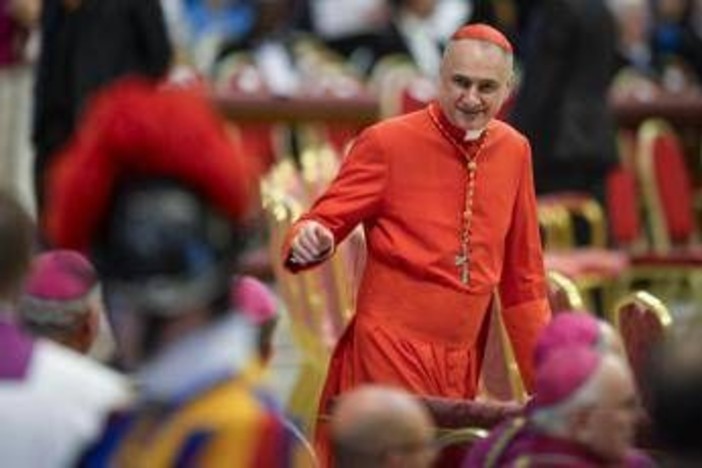 Papa Leone manda Gambetti a Chieti, via il cardinale che 'governava' San Pietro Papa Leone manda Gambetti a Chieti, via il cardinale che 'governava' San Pietro