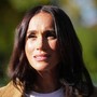 Buckingham Palace mette i paletti a Meghan e Harry: "Qualsiasi iniziativa a titolo personale"