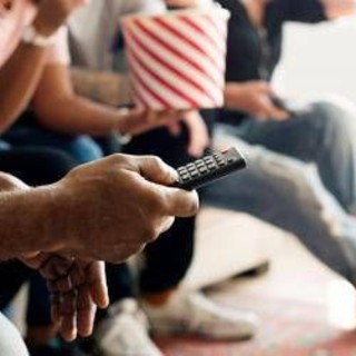 Ascolti tv, 'L'Altro Ispettore' su Rai1 vince la prima serata con il 18% di share Ascolti tv, 'L'Altro Ispettore' su Rai1 vince la prima serata con il 18% di share