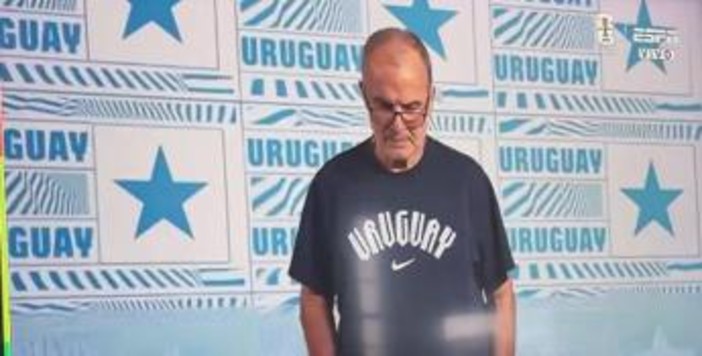 Uruguay, Bielsa protesta contro i 'nuovi' Mondiali