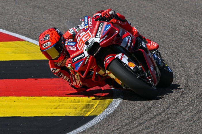 Marc Marquez vince il Gp di Germania davanti ad Ogura, Martin quinto Marc Marquez vince il Gp di Germania davanti ad Ogura, Martin quinto