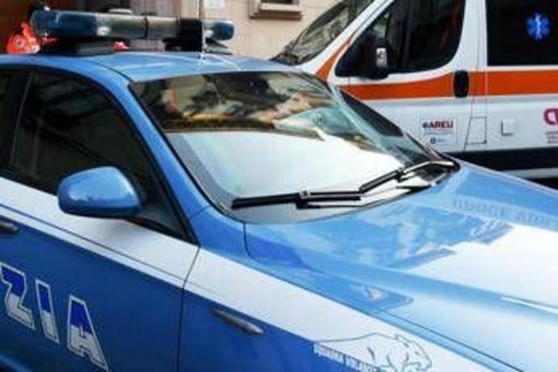 Genova, 14enne accoltellato su un bus: è grave