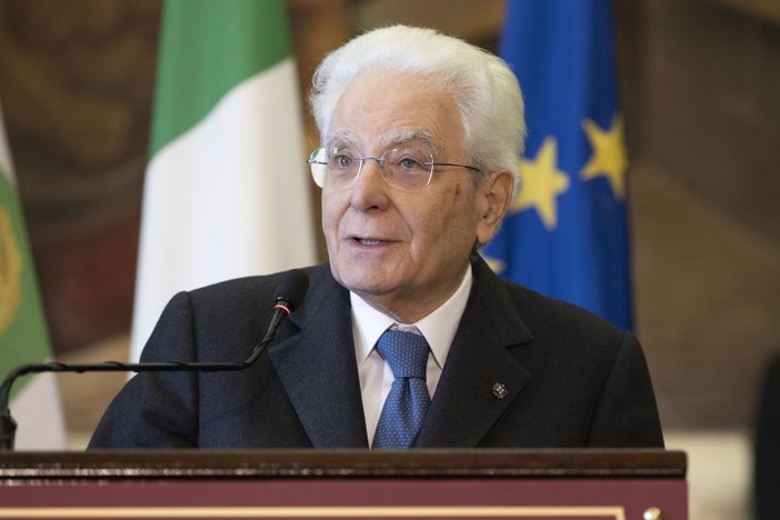 Mattarella “Polizia di Stato garantisce democrazia e diritti ai cittadini” Mattarella “Polizia di Stato garantisce democrazia e diritti ai cittadini”